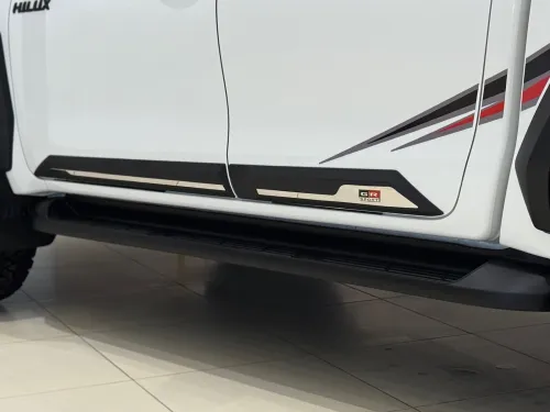 Toyota HILUX FULL OPTIONS 2025 GR SPORT
