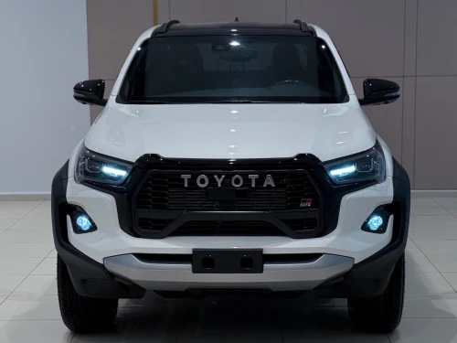 Toyota Hilux FULL OPTIONS 2025 GR SPORT