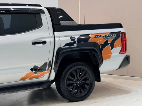 Mitsubishi L200 Sportero 2026 Black edition