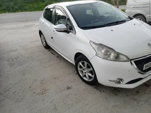 Peugeot 208 2014 Fennec