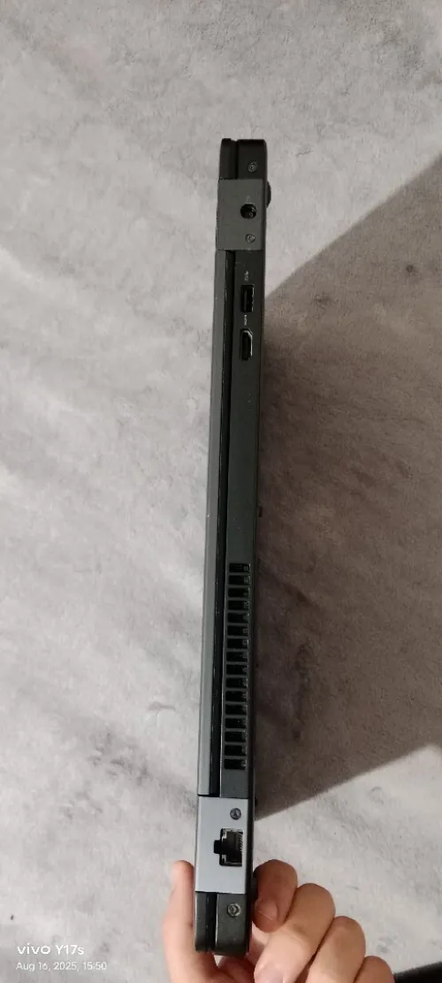 Dell Latitude 5591-i7-8850H (8th gen) 16GB RAM / SSD NVMe / Nvidia 2GB dedicated GPU /PC PRO RAPIDE 