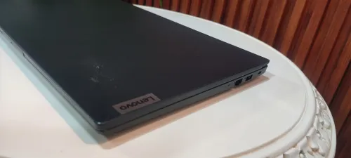 LENOVO V15 G4
