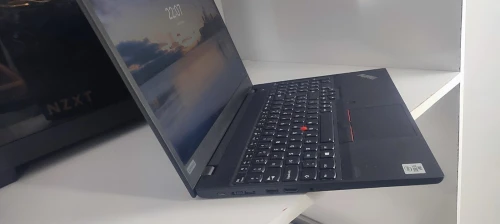 THINKPAD T15