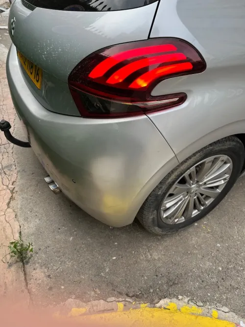 Peugeot 208 2018 Allure
