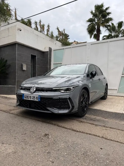 Volkswagen Golf 8 2025 R
