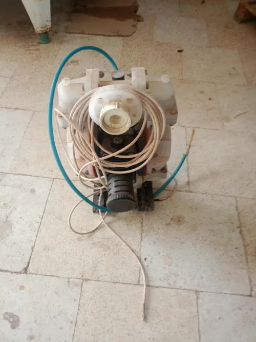 Pompe de transfert des produits vesqaux