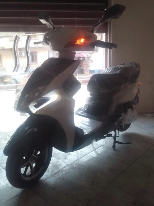 Fennec Scooter électrique 2025