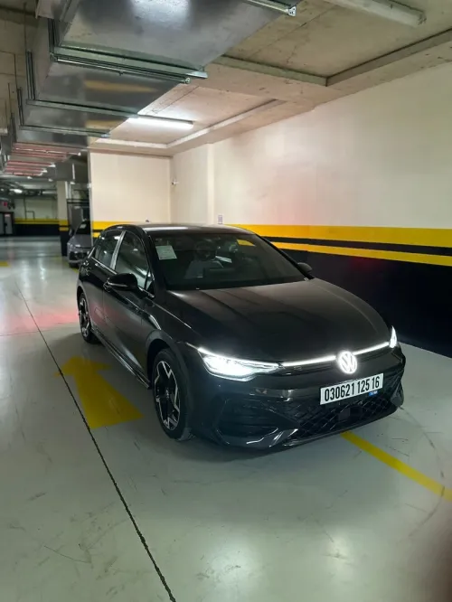 Volkswagen Golf 8 2025 Pro R-line