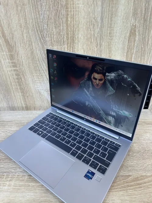 LAPTOP HP EliteBook 1040 G10 | i7-1370P | 32GB RAM DDR5 | 512GB SSD NVMe