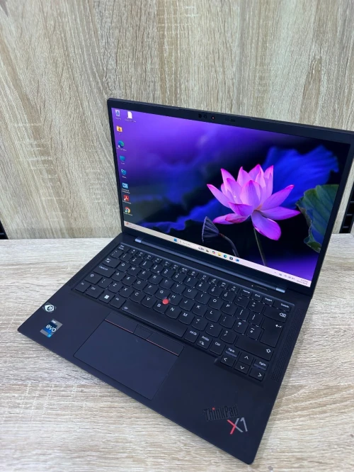 LENOVO ThinkPad X1 Carbon Gen10 | i7-1260P | 16 GB RAM DDR5 | 512 SSD NVMe