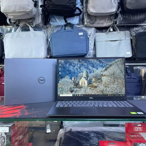Dell Vostro 5590 