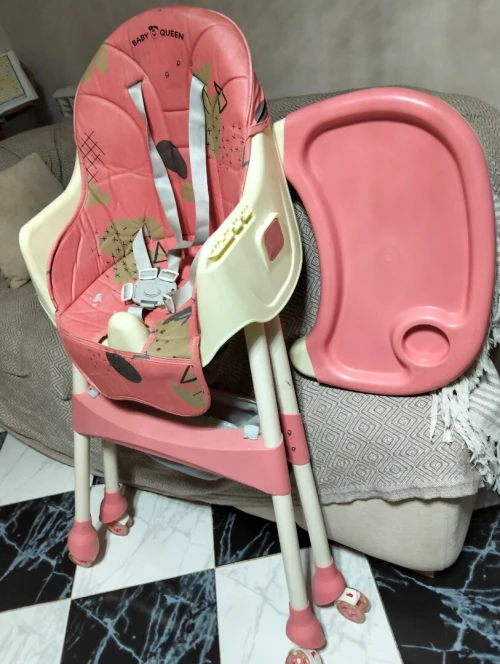 Chaise haute pour bébé