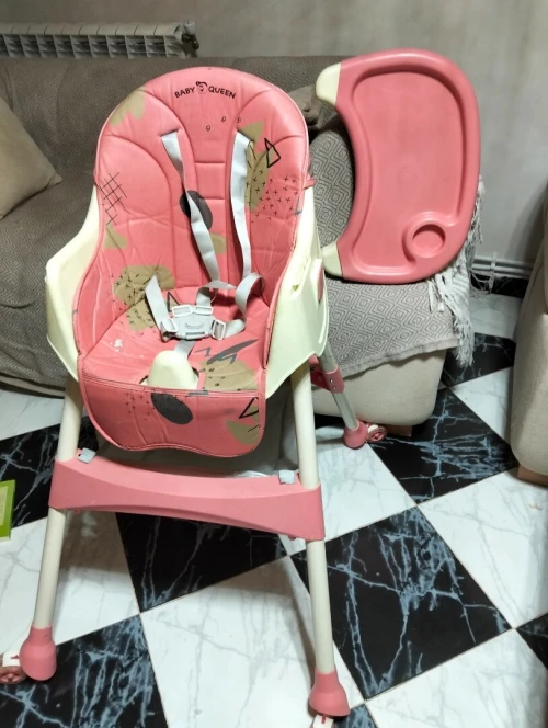 Chaise haute pour bébé