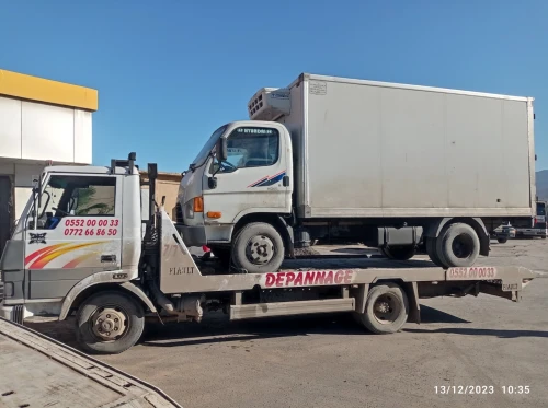 Service dépannage خدمات الرأب camion Tata طاطا
