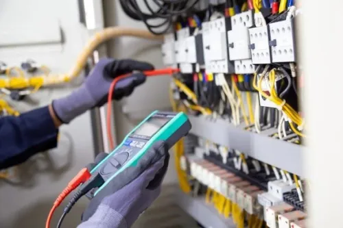 Électricien Industriel - Installation et Réparation Électrique