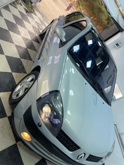 Renault Clio 2 2003 PRIVLEGE