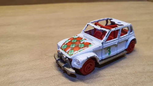 Voitures miniature Majorette Renault 4L 1/55, Simca 1/60 , 2 CV 1/60, R19 Cabriolet 1/55, R5