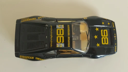 Voiture de course Rally, Ferrari GTO 1984 noir burago 1/24 European University Made in Italy