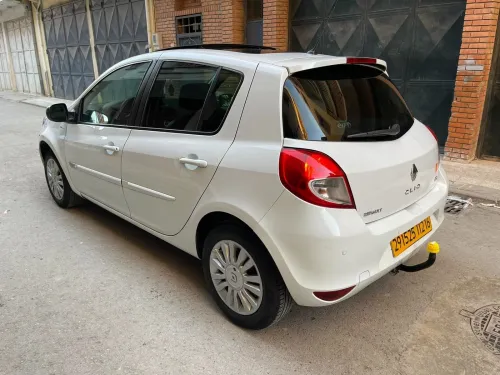 Renault Clio 3 2012 Night and Day