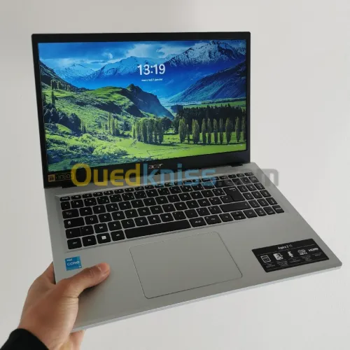 acer aspire 15 i3 13ème=N305 RAM 8 DDR5 256gb SSD
