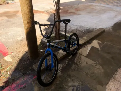 BMX (TRES BONNE ÉTAT)