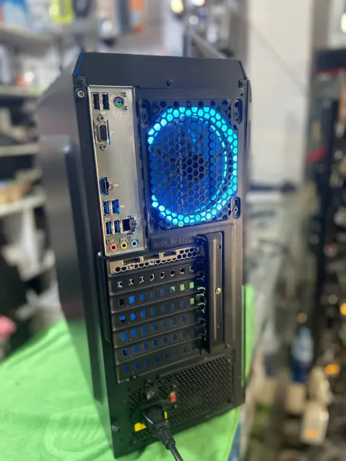 Unite Centrale  i5 8eme-8go -512gb--boitier RGB