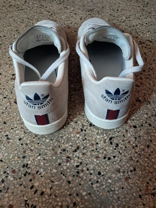 Sac a dos et stan Smith original et sacoche Lacoste