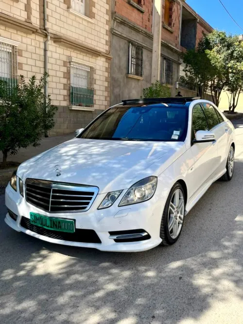 Mercedes Classe E 2013 AVANTGARDE Pack AMG