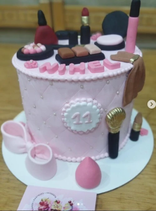 cake design et layer cake gâteaux d'anniversaires personnalisés PROMO été