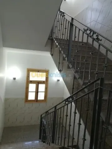 Location Appartement F5 Biskra Biskra