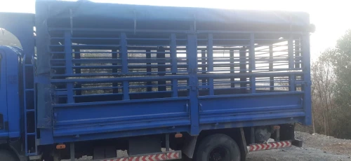benne camion avec ridelle pour isuzu benne plateau  avec ridelle camion isuzu 2012