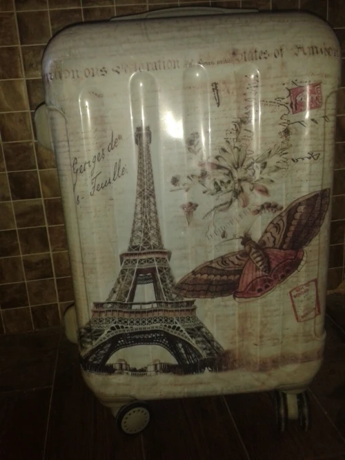 Deux valises moyenne et petite