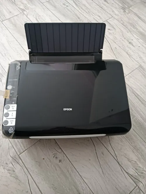A VENDRE IMPRIMANTE ET SCAN COULEURS 