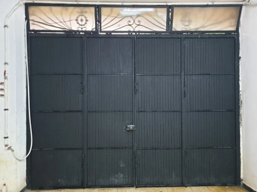 Portail garage blindé
