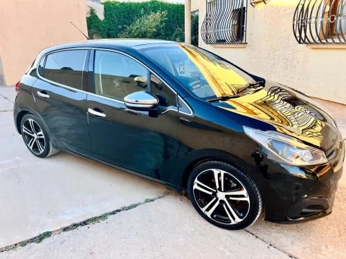 Peugeot 208 2018 GT Line