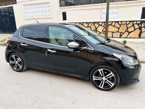 Peugeot 208 2018 GT Line