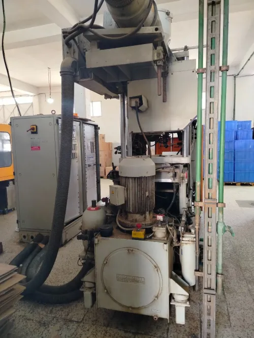 Machine souffleuse PEHD 1 L 2 caveti