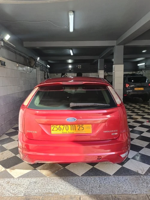 Ford Focus 5 portes 2011 titanium