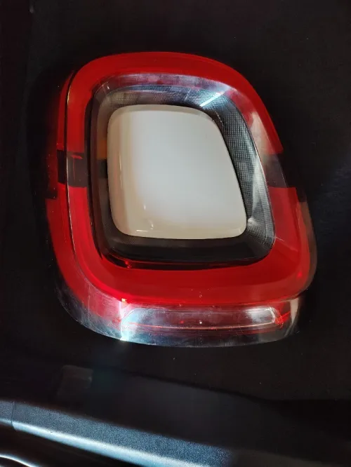 feu arrière côté gauche fiat 500x 