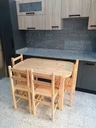 CHAISES