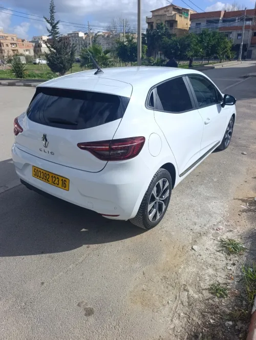 Renault Clio 5  2023 Evolution