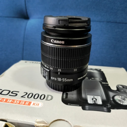 Canon EOS 2000D 10/10 + Objectif 18-55