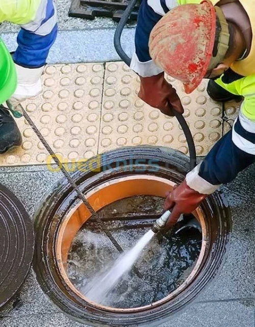 Camion vidange Débouchage canalisation curage تسريح المجاري و قنوات الصرف الصحي 