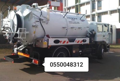 Camion Débouchage regards assainissement curage vidange 