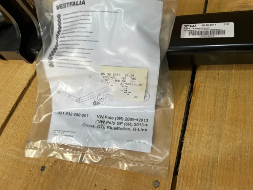 Attelage Westfalia Fixe pour Volkswagen Polo 