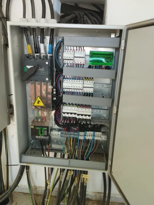Maintenance électrique industrielle  Mohandiss Solutions