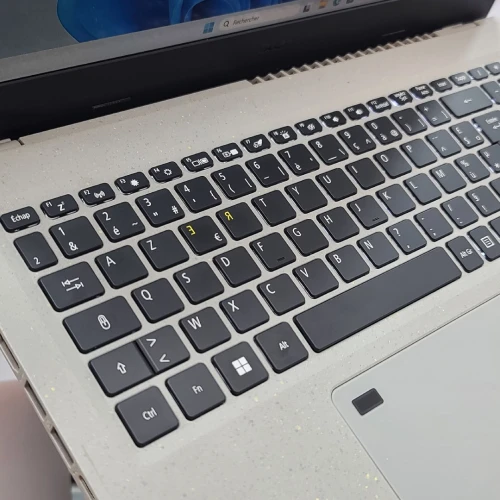 Acer Vero 15"  intel i5 11eme 1165G7 . 16 Gb Ram . 512Gb Ssd