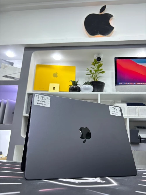 MacBook pro 2023