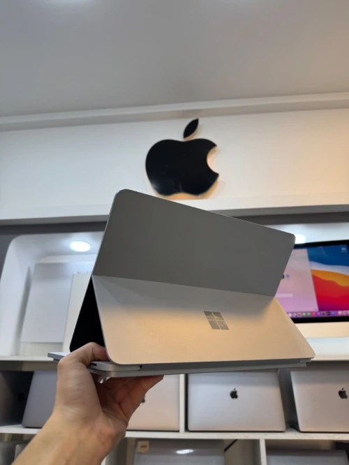 Surface laptop studio 