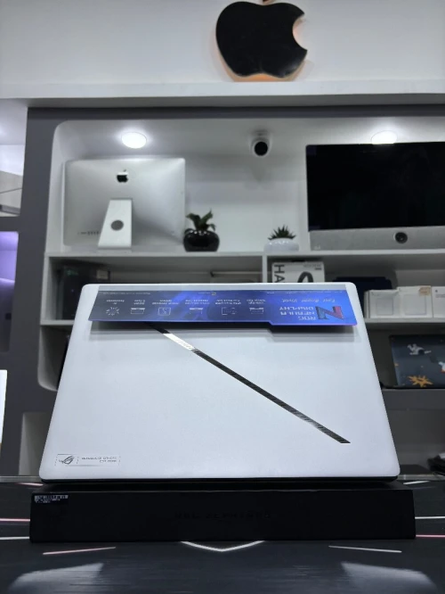 ASUS ROG ZEPHYRUS A16